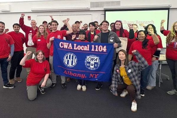 SUNY Research Assistants Join CWA